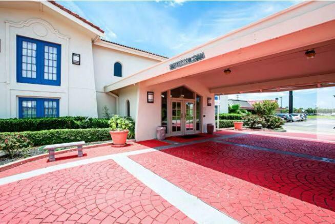 Scottish Inns & Suites Тексас Сити Екстериор снимка